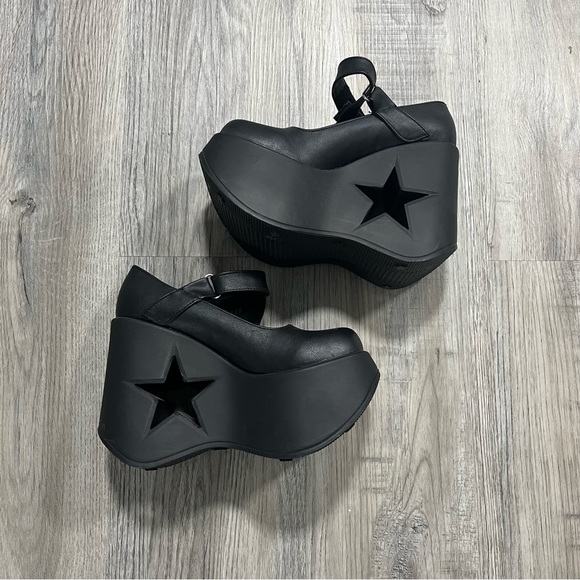Demonia Platform Wedge Shoes with Star Cutout - Picture 1 of 4